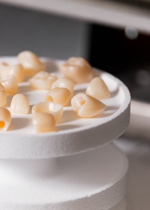 Коронки диоксид циркония