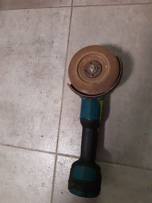 Polizor Makita Dga 504