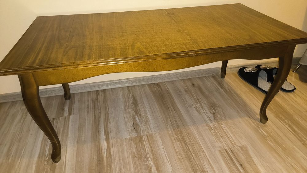 Журнальный столик