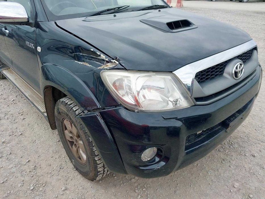 Dezmembrez Toyota hilux  2.5 Diesel 144CP, 2005-2015
