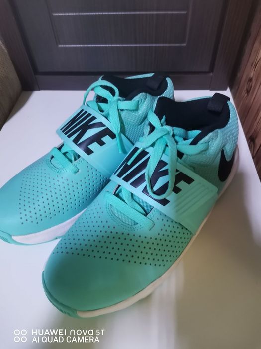 Nike team hustle d8.