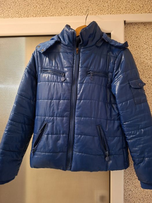 Леко ватирано яке