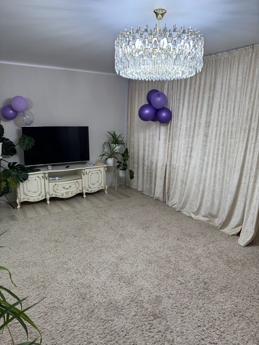 Продам 3-комнатную квартиру 50 лет октября 134