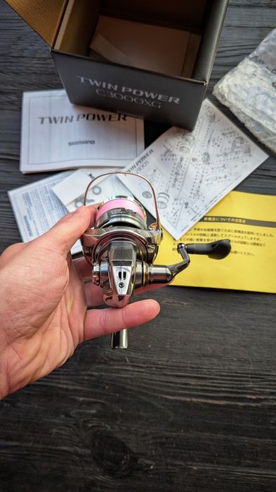 Shimano 24 Twin Power C3000XG FE
