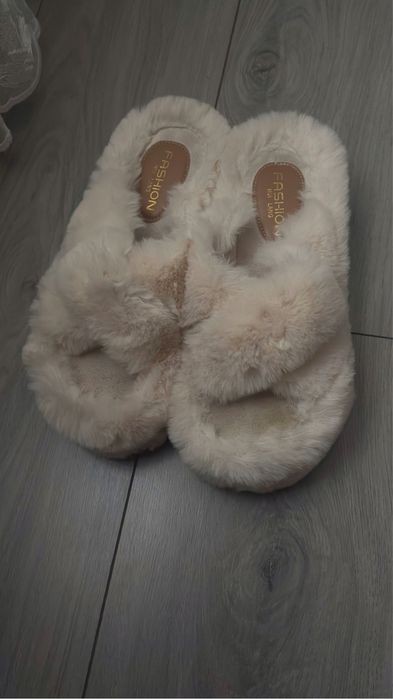 Домашняя обувь.