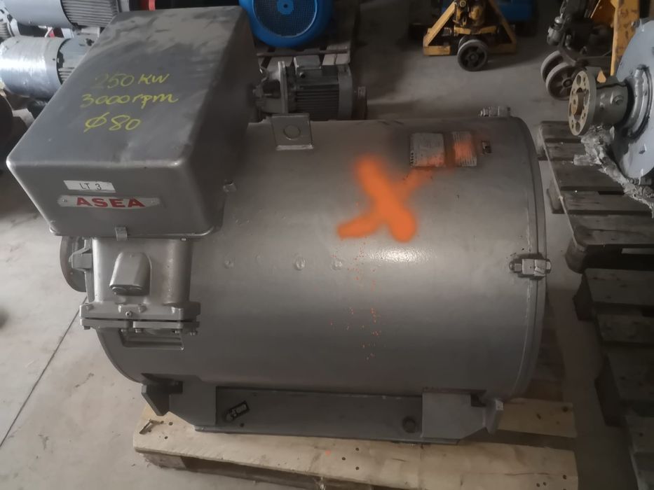 Motor electric trifazat, 250kW, 3000rpm, 380V