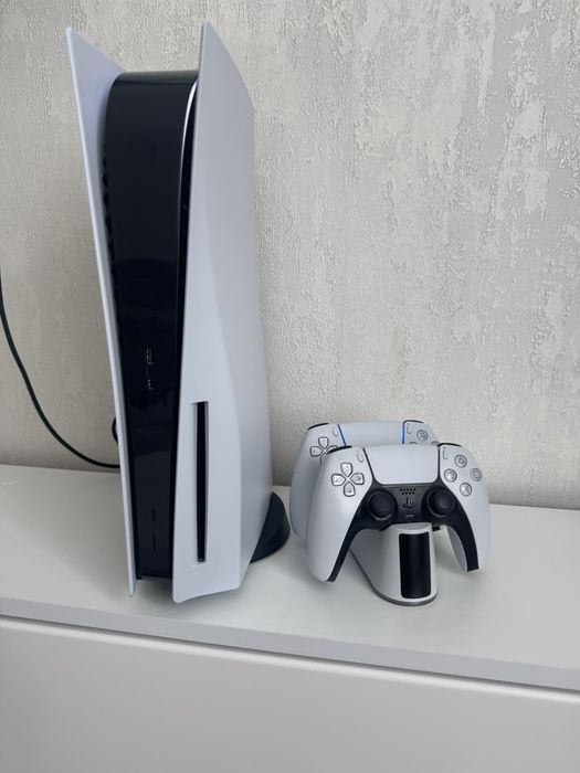 Ps5 продам в отличном состояний