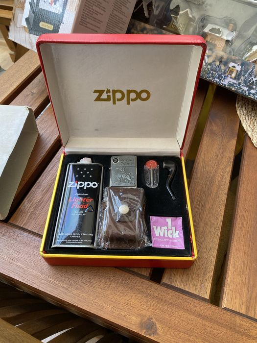 Запалка Zippo комплект с принадлежности