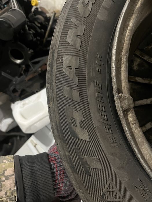 Продам покрышки не дорога