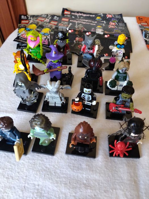 Lego Minifigures Series 14, 15 & 17