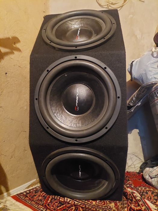 Продам сабвуфер Magnum новый