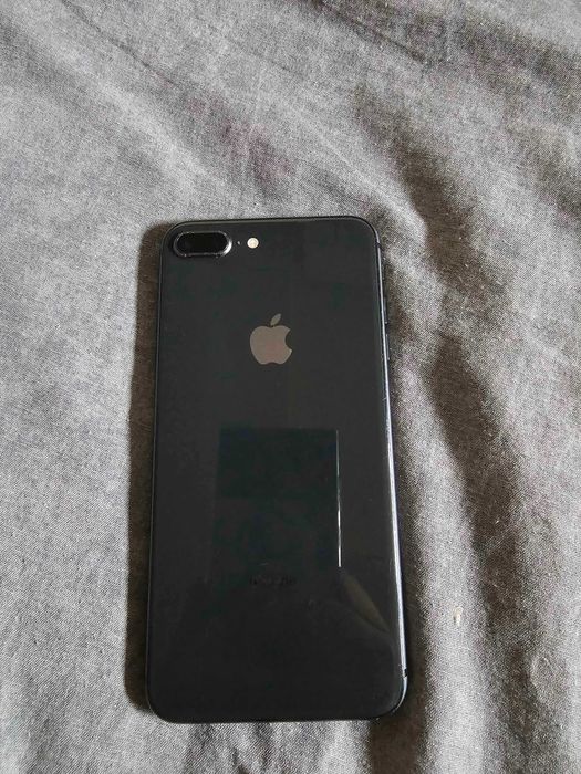 iPhone 8 Plus 64GB, НОВА БАТЕРИЯ!