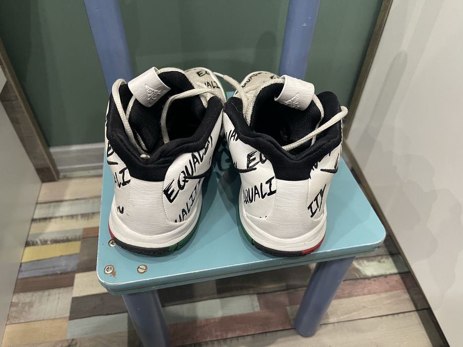 36 Детски Маратонки Nike Kyrie 4 bhm equality Jordan Lebron Adidas NBA