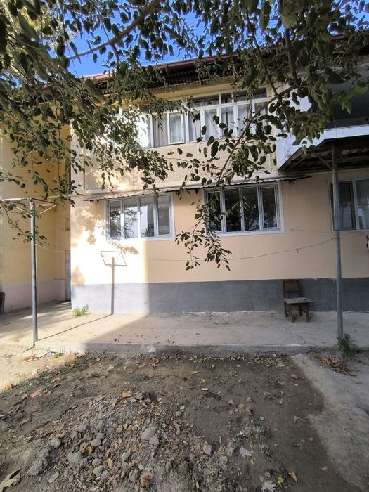 Янгиюль. Новый евро ремонт под ключ. 2 х ком. 1/2 кирпич . 58 м2. Огор