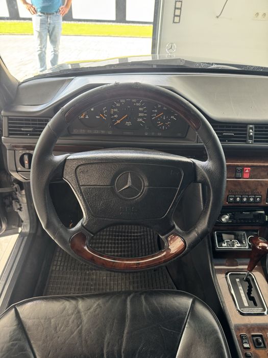 MERCEDES-BENZ E-Class 1991 — imagine 2