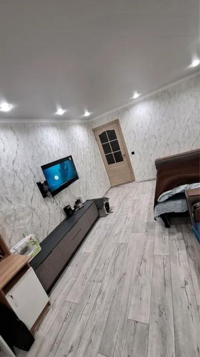 Продается 2-комнатная квартира в центре