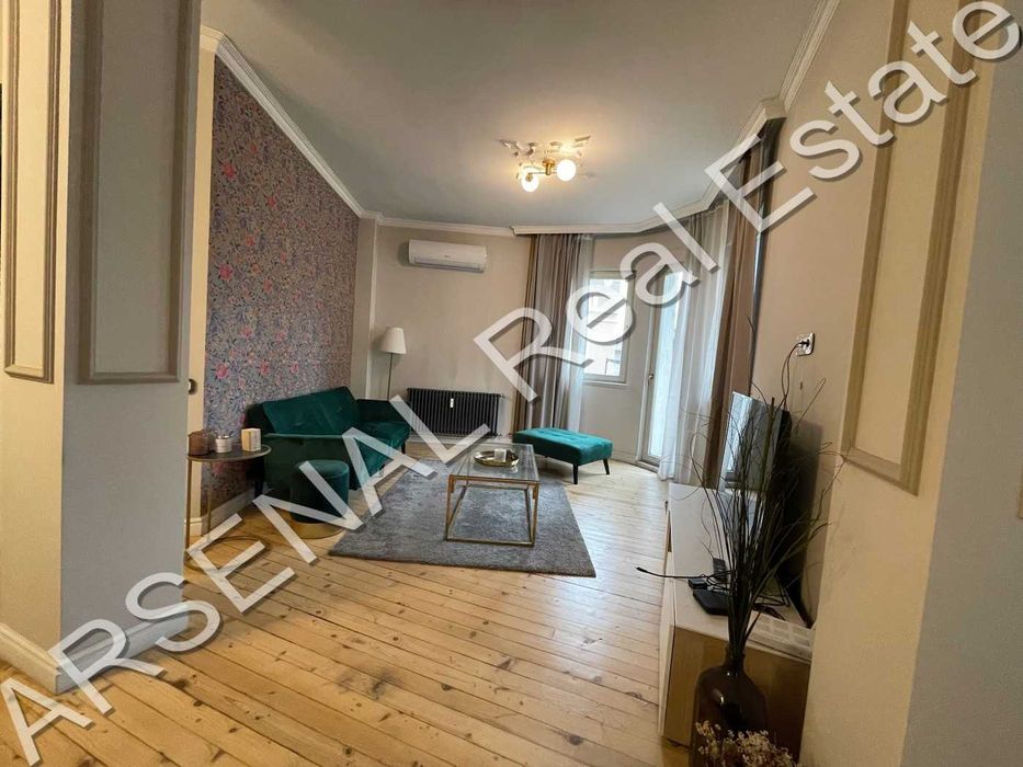 Дава се под наем Тристаен апартамент в София, Център - 105 кв.м за 1350 € - Снимка #7