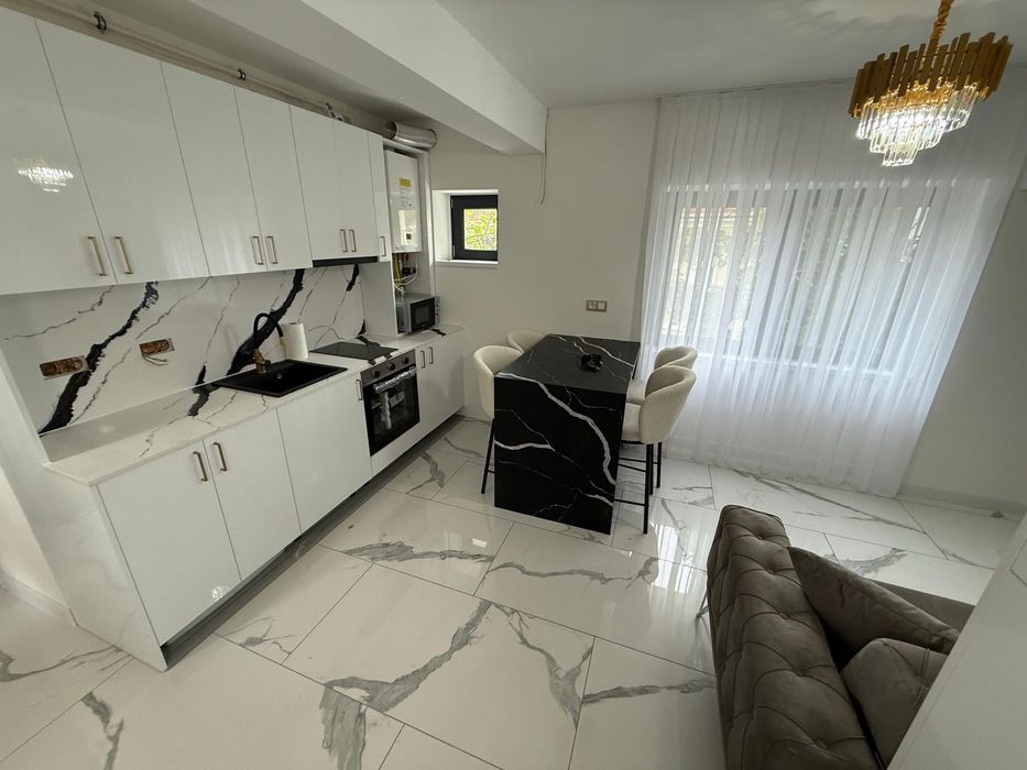 Ofer spre închirere Studio in zona Centrala Etaj 2