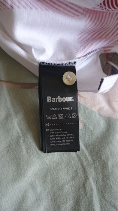 Tricou.   Barbour