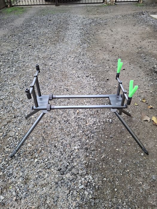 Rod pod 2 posturi Delphin RPX STALK SILVER