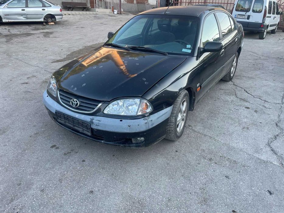 Toyota Avensis 2.0i / Тойота Авенсис 2.0 бензин 2001 година на части