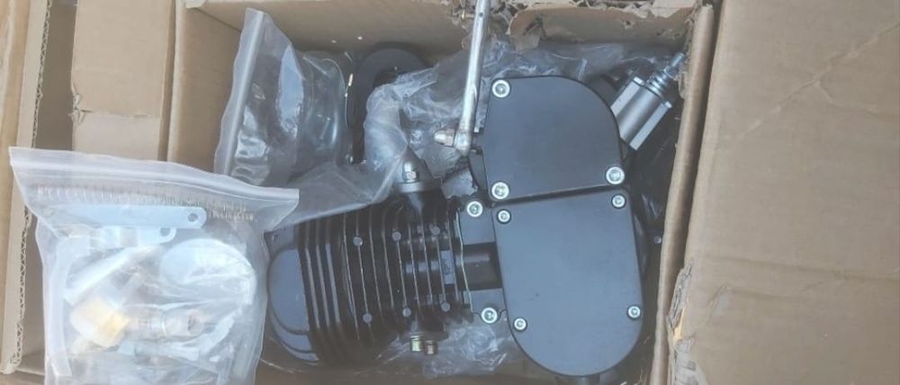 Kit de conversie electrica pentru biciclete 100cc culoarea neagra