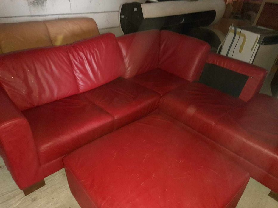 colțare și canapele fix in stare fete buna din piele preț 1700 le