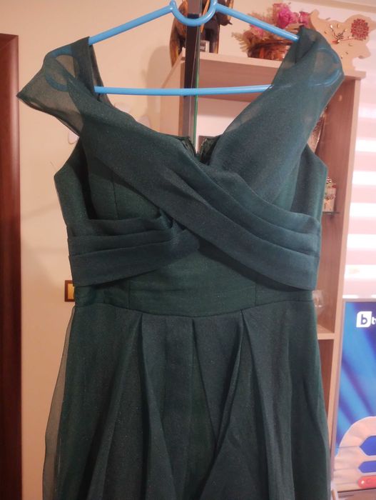 Официална рокля .