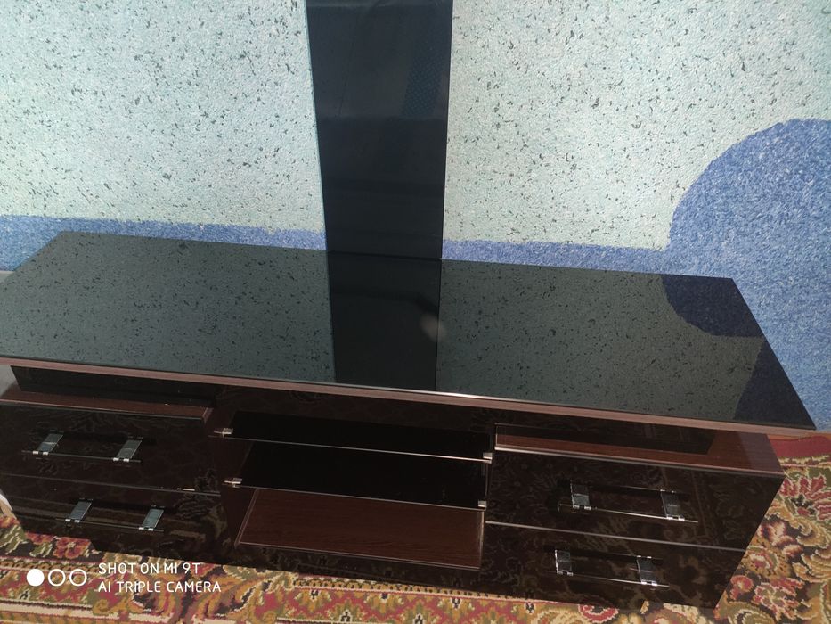 Продается подставка для телевизора