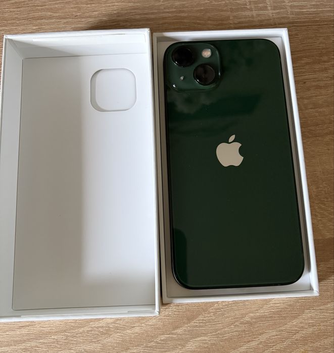 iPhone 13 Green