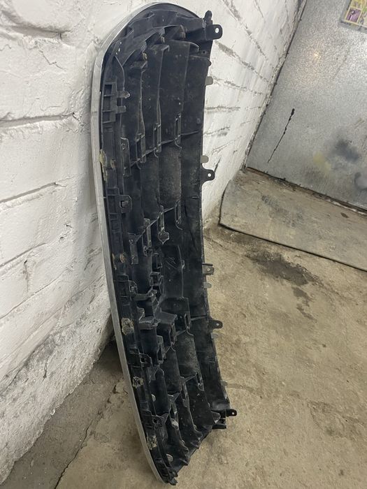 Продам решётку радиатора ЛК 200