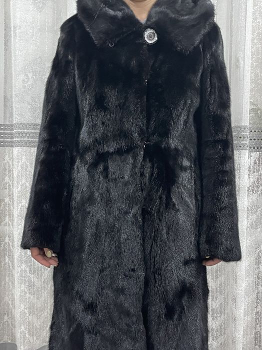 Продам норковую шубу