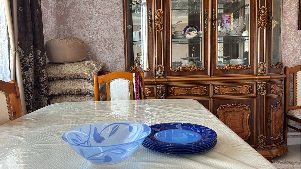 Продам тарелки большие