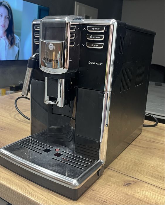 Продавам кафеавтомат Philips Saeco Incanto