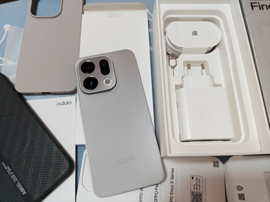Oppo Find X9 16/512 като нов