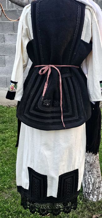 Македонска носия