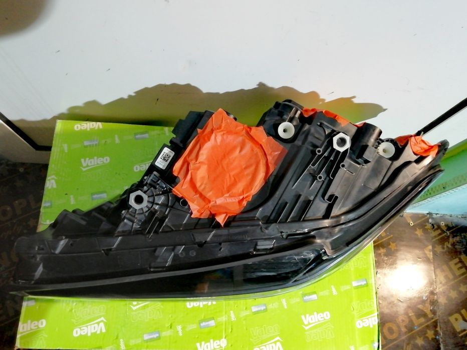 Фарове фар  за БМВ 5 Г30 Г31 Ф90 / BMW G30 G31 F90 Adaptive LED .