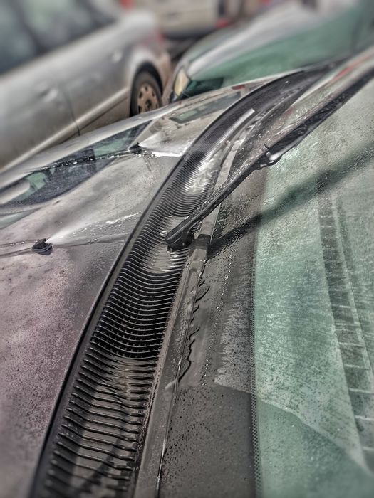 Универсални пръскалки / дюзи за чистачки тип мъгла.