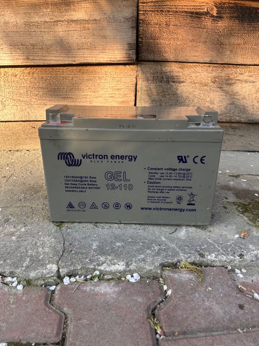 Baterie solara 110 a 12 v