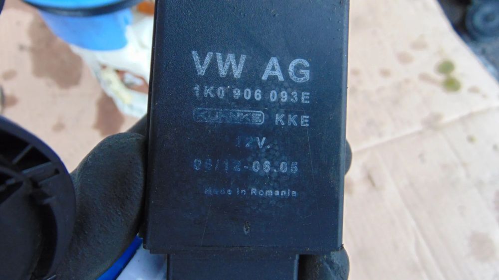 Releu pompa combustibil VW Eos Passat b6 golf 5 plus audi a3 8ppassat b7 passat 3c jetta