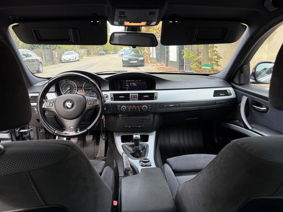 BMW 3 Series 2011 — imagine 5