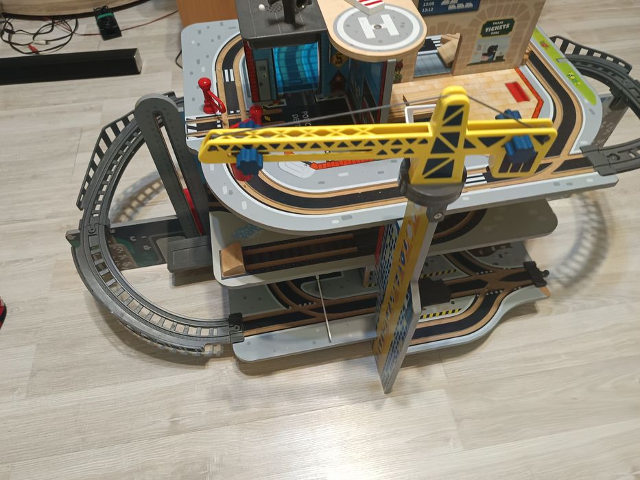 Gara supraetajata pentru tren