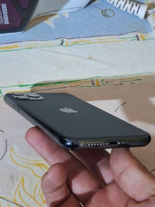 Айфон 11 про.64гб