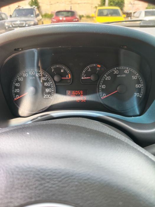 Vând Fiat Punto 1.2 benzina 2005