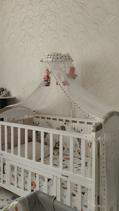 продам детскую кроватку