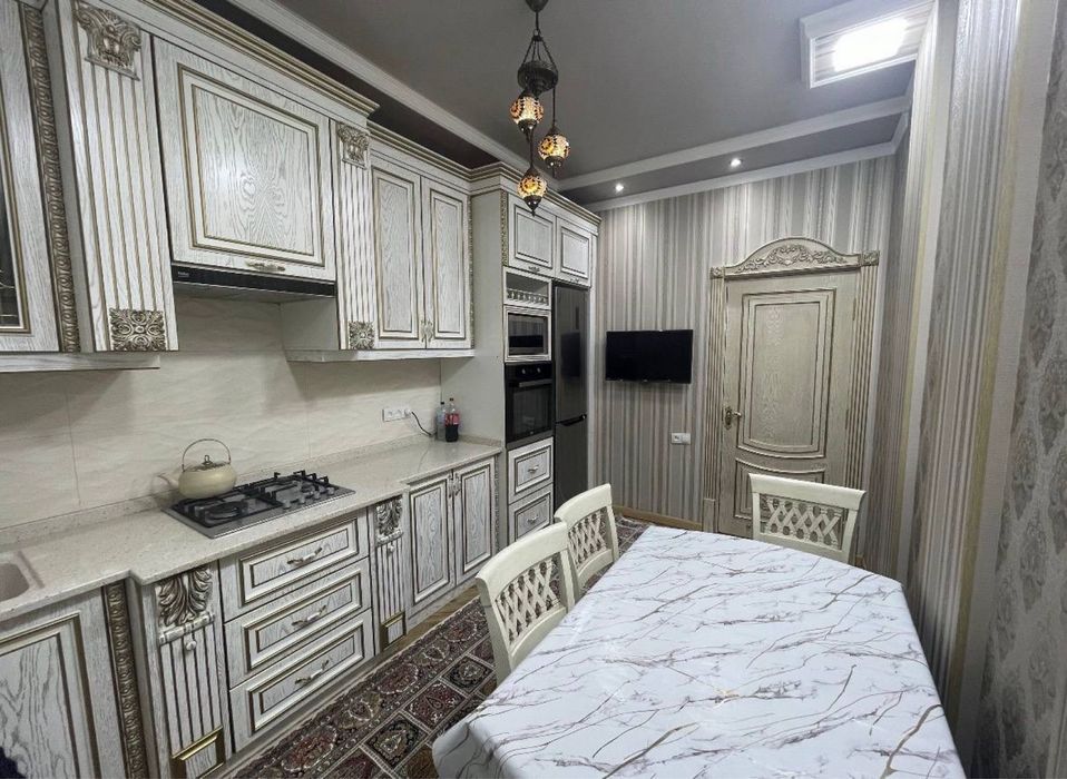 Себзор Голден Хаус 2/5/9 Новостройка В Аренду