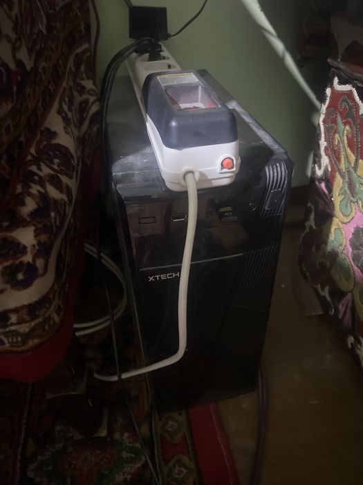 Uy kompyuteri sotiladi