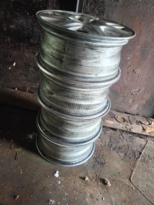 Продам диски с резиной
