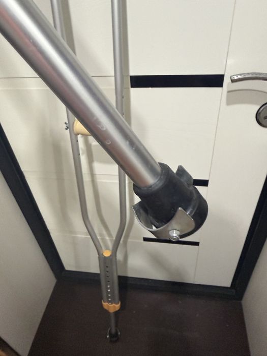 Костыли в идеальном состоянии