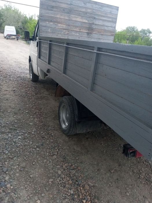 Ford sotiladi yilli 90